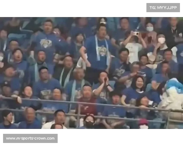 拉齐奥因球迷骚乱遭欧足联罚款50万欧元 球迷行为再引关注 拉齐奥因球迷骚乱遭欧足联罚款50万欧元 球迷行为再引关注